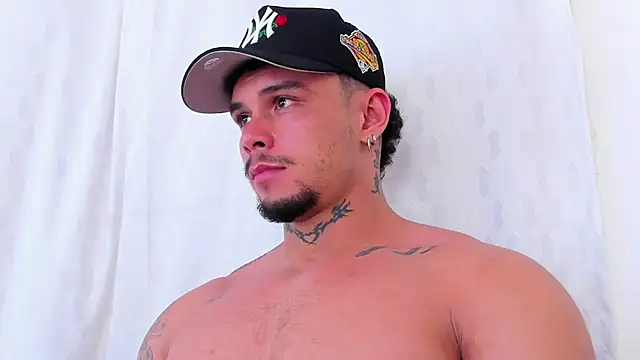 NoahhBrown Webcam show