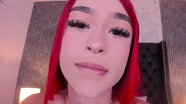 Chat +18 de _bella_rossee_ ao vivo