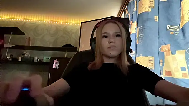 Chat +18 de linaloawot ao vivo