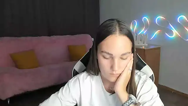 Chat +18 de TastyGyrl ao vivo
