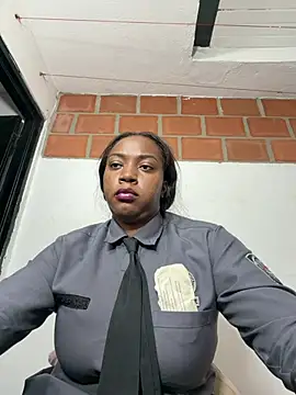 Chat +18 de CiaraEbony ao vivo
