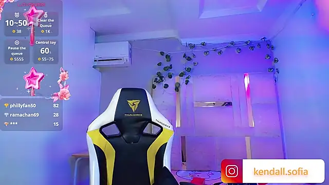 Chat +18 de Sophiaa_doll_ ao vivo