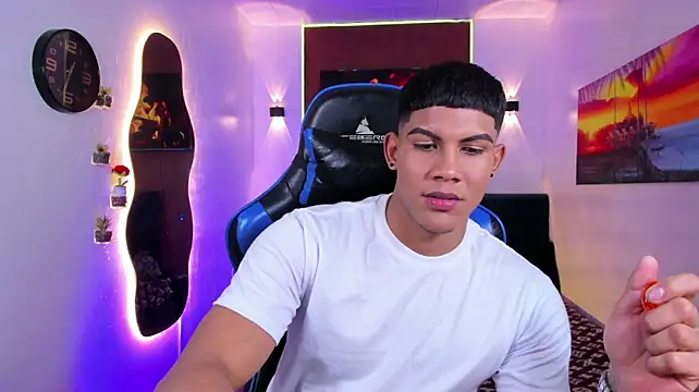 Chat +18 de Damian_latinxxx ao vivo