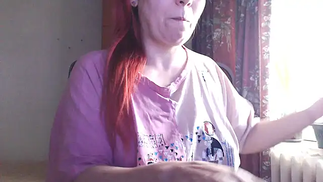 Chat +18 de NymphoQueenn ao vivo