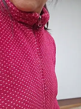 IsabelleCraft's Live XXX Chat