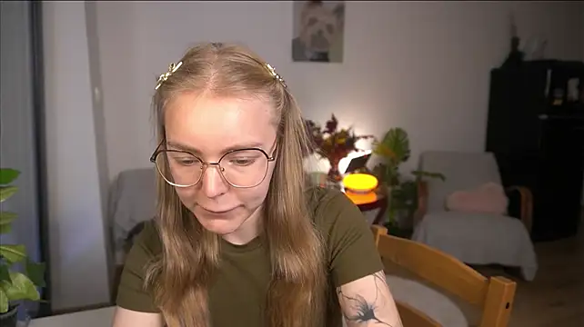 Chat XXX Live Emilyemmi