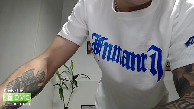 Rustynf1tz_ Chat XXX live