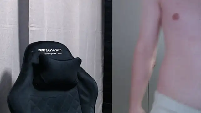 XXX chat uživo modela arthur___king
