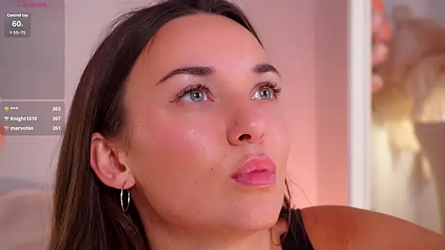 YayMaya's Live XXX Chat