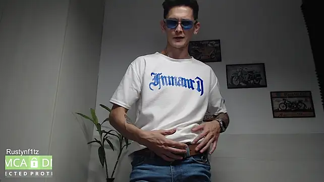Chat +18 de Rustynf1tz_ ao vivo