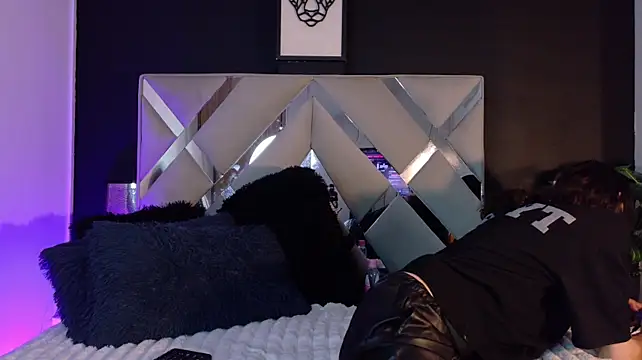 Chat +18 de Alexxey_x ao vivo