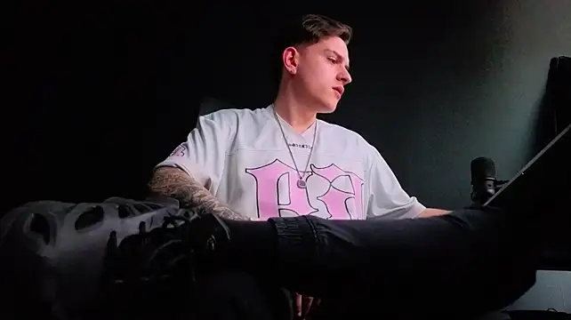 FelixStarkkのライブXXXチャット