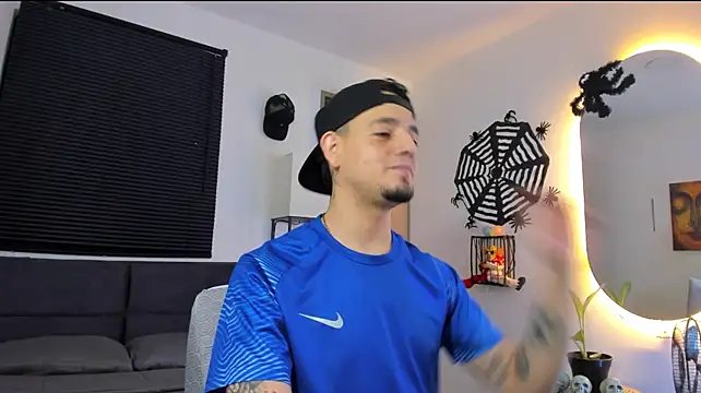 Онлайн чат XXX alejandro_calderon1