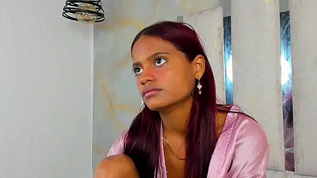 Nicky_Nicoole Chat XXX in diretta