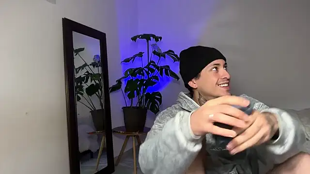 Noah_and_Steven Live XXX-Chat