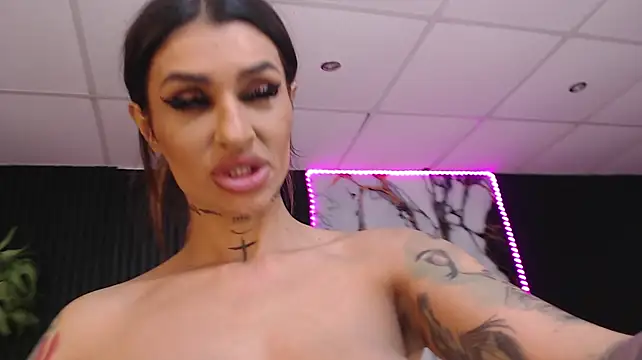ArielleeX's Live XXX Chat