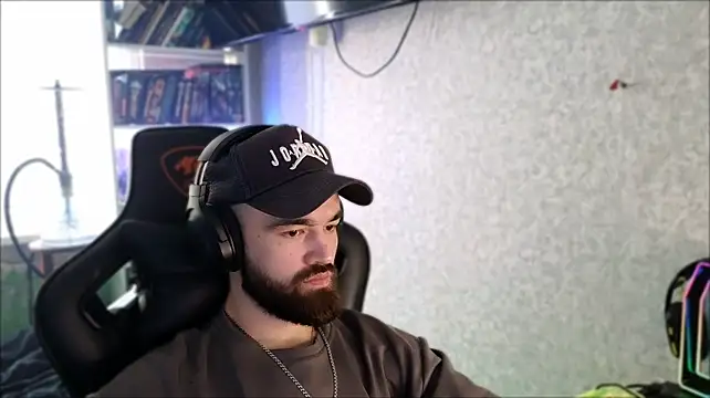 Chat +18 de _Serious_Man ao vivo