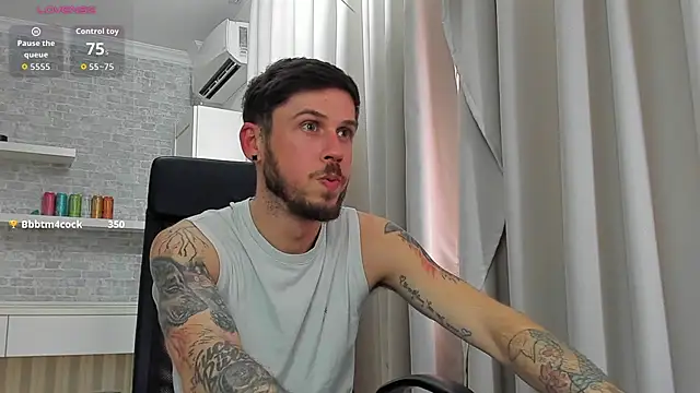 Chat +18 de JonahShaw ao vivo