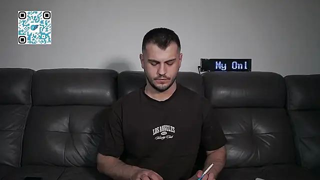CrazyDom1 Chat XXX live