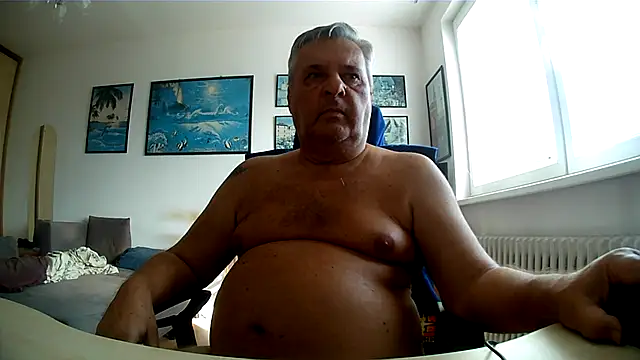 Robert_SK1 লাইভ XXX চ্যাট