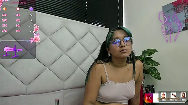 Chat +18 de azul_moonn ao vivo