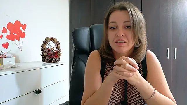 Chat +18 de SweetMaddy888 ao vivo