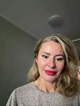Chat +18 de Tania201243 ao vivo