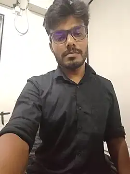Alphabull4u লাইভ XXX চ্যাট