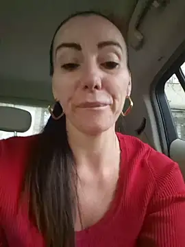 Chat +18 de milflovelyxxx ao vivo