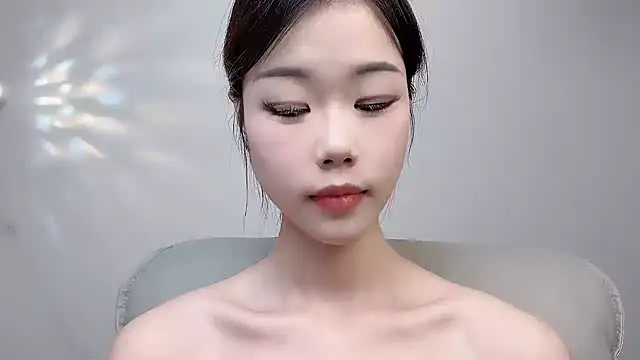 vivi_an Live XXX-Chat