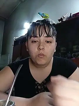 צ'אט XXX בשידור חי של Luu_199