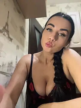 צ'אט XXX בשידור חי של CrazzyChicks