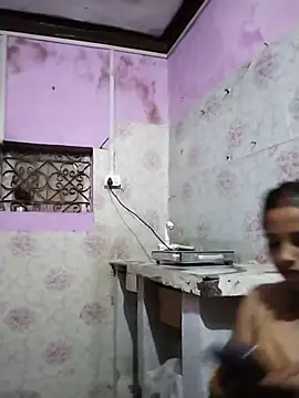 aapki-bhabhiii's Live XXX Chat