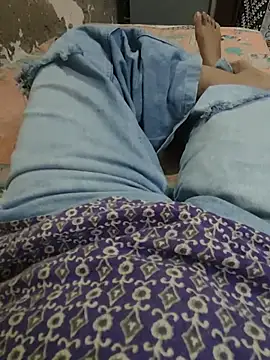 Chat +18 de annukumari__ ao vivo