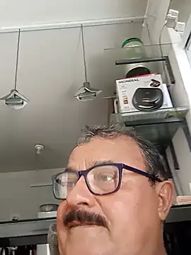 Misterymem63: απευθείας συνομιλία ΧΧΧ