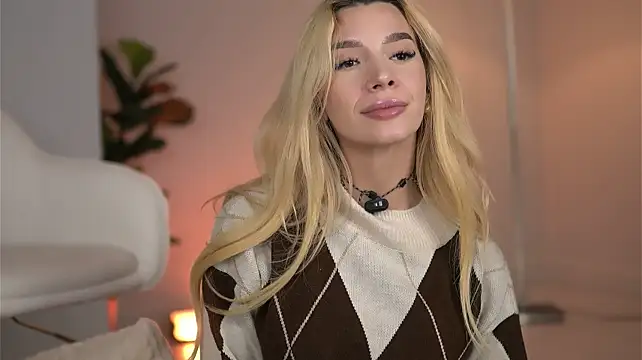 Chat +18 de SvveetLuna ao vivo