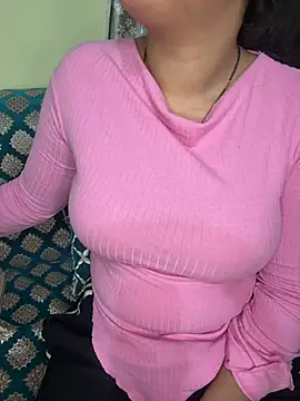queen-isha Adlı Modelin Canlı XXX Sohbeti