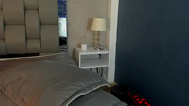 Charlie___Musk Adlı Modelin Canlı XXX Sohbeti