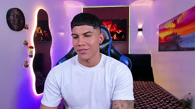 Damian_latinxxx 网络视讯表演