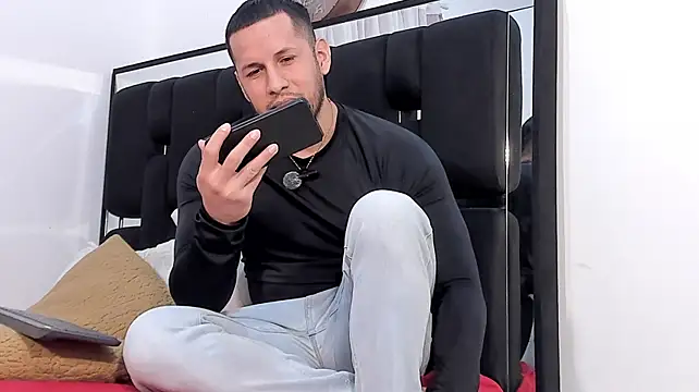 Chat XXX ao vivo de George_Diesell
