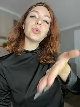 XXX chat uživo modela LynaFrost