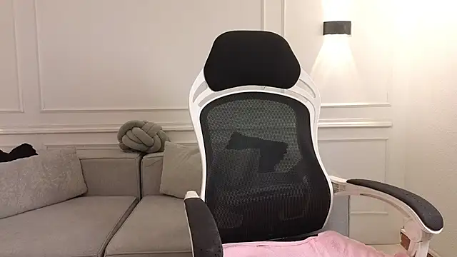 emmapaigevg XXX чат на живо