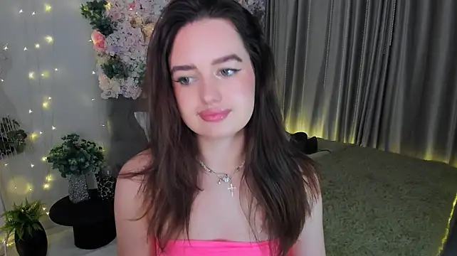 MiracleCurly – Naživo XXX chat