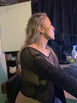 FEM-FINDOMKATT Chat XXX in diretta