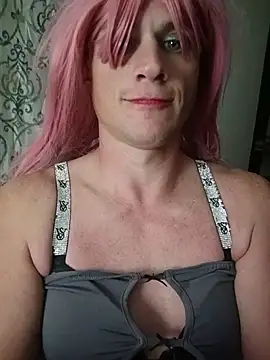 MaddyC6992's Webcam Show