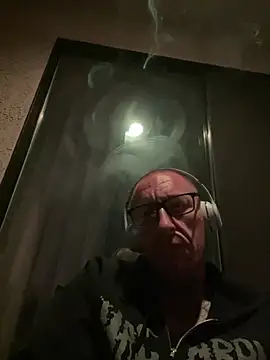 NoBoundariesInPrivate élő XXX-chatje