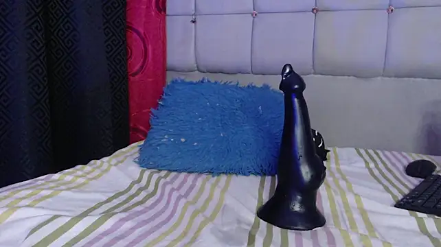 charlotte_brawn Chat XXX in diretta