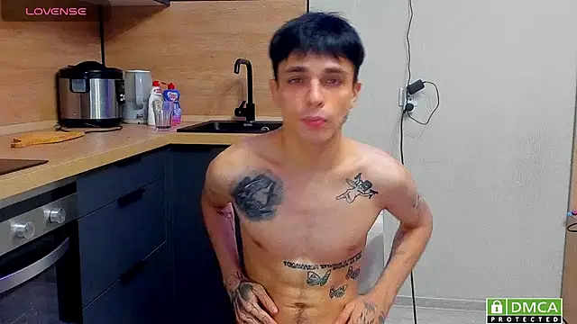 Show modela Clark_Day na web-kameri
