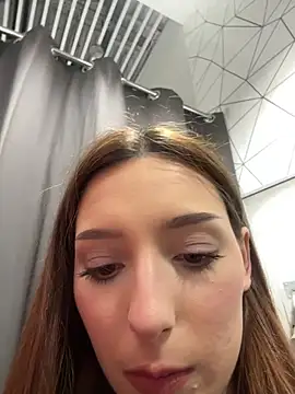 LilluKatten Chat XXX in diretta