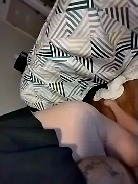 Chat +18 de cashley151515 ao vivo